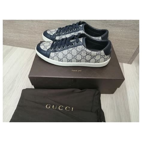 vintagenavy b ue gucci trainers